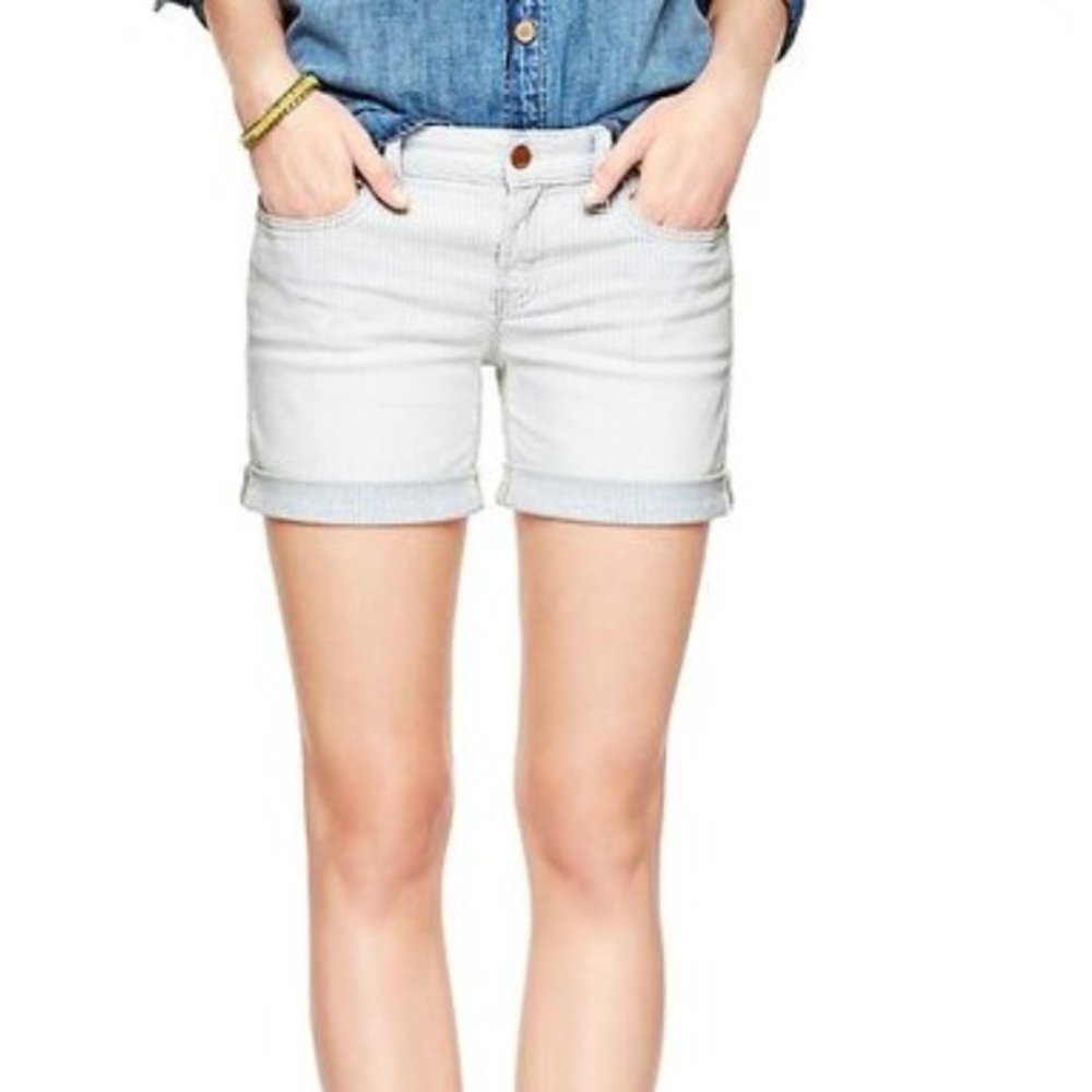 Preloved Gap denim cuffed shorts